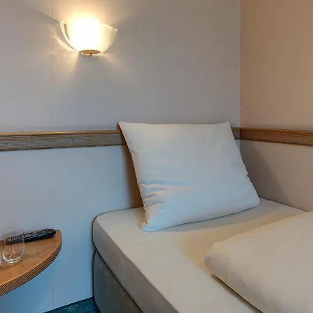 Hotel Hotel Stern By Empa Ulm