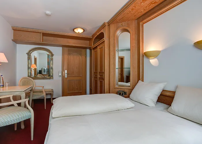 Hotel Centro Stern 3*